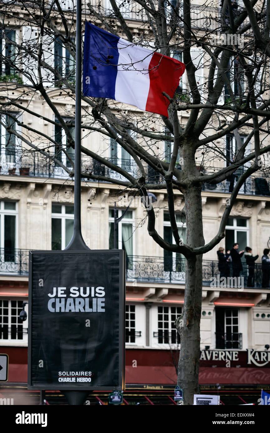 Parigi, Francia. 11 gennaio, 2015. Migliaia di persone partecipano a una manifestazione chiamata 'repubblicano marzo" alla condanna i recenti attacchi terroristici a Parigi. Credito: Leo romanzo/Alamy Live News Foto Stock