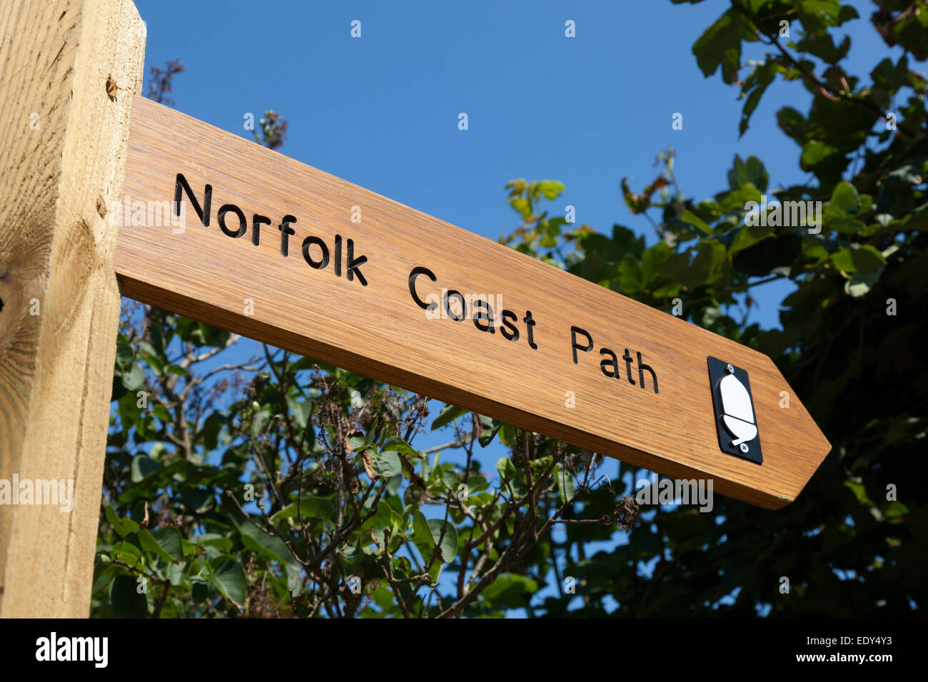 Una costa di Norfolk segno del percorso a East Runton, Norfolk, Inghilterra, Regno Unito Foto Stock