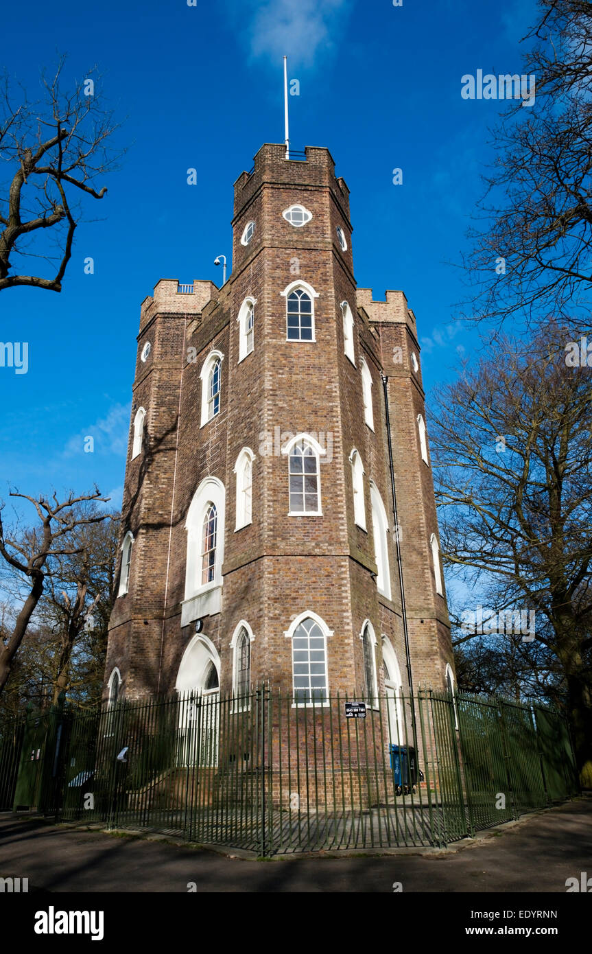 Il castello di Severndroog su Shooters Hill a Greenwich, Londra del sud. I dettagli nella descrizione. Foto Stock