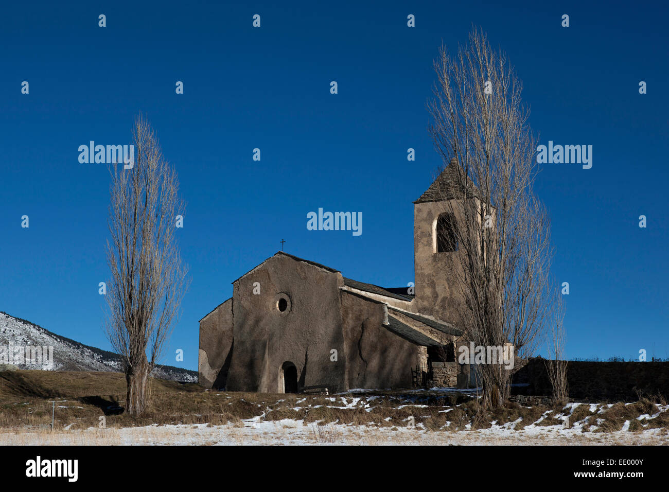 Église de la Trinité et Sainte-Marie, Prats Balaguer, nei Pirenei orientali, Francia. La chiesa risale al XI secolo. Foto Stock