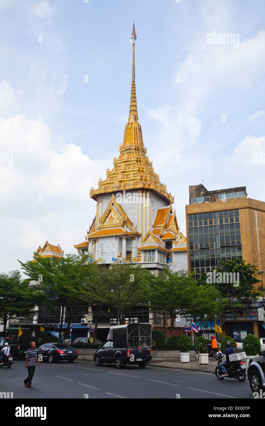Il nuovo edificio presso il Wat Traimit temple, alloggiamento del golden statua del Buddha, Bangkok, Thailandia, Sud-est asiatico. Foto Stock