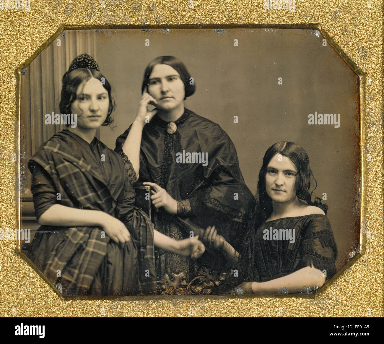 Ritratto di tre donne; Unknown maker, American; circa 1849; Daguerreotype Foto Stock