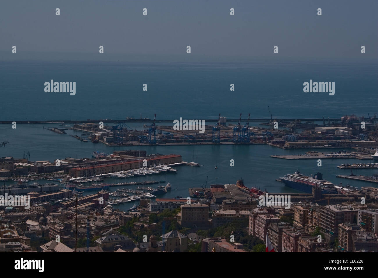 Genova il luogo di nascita di Cristoforo Colombo,e una ben nota porta a linee di crociera. Foto Stock