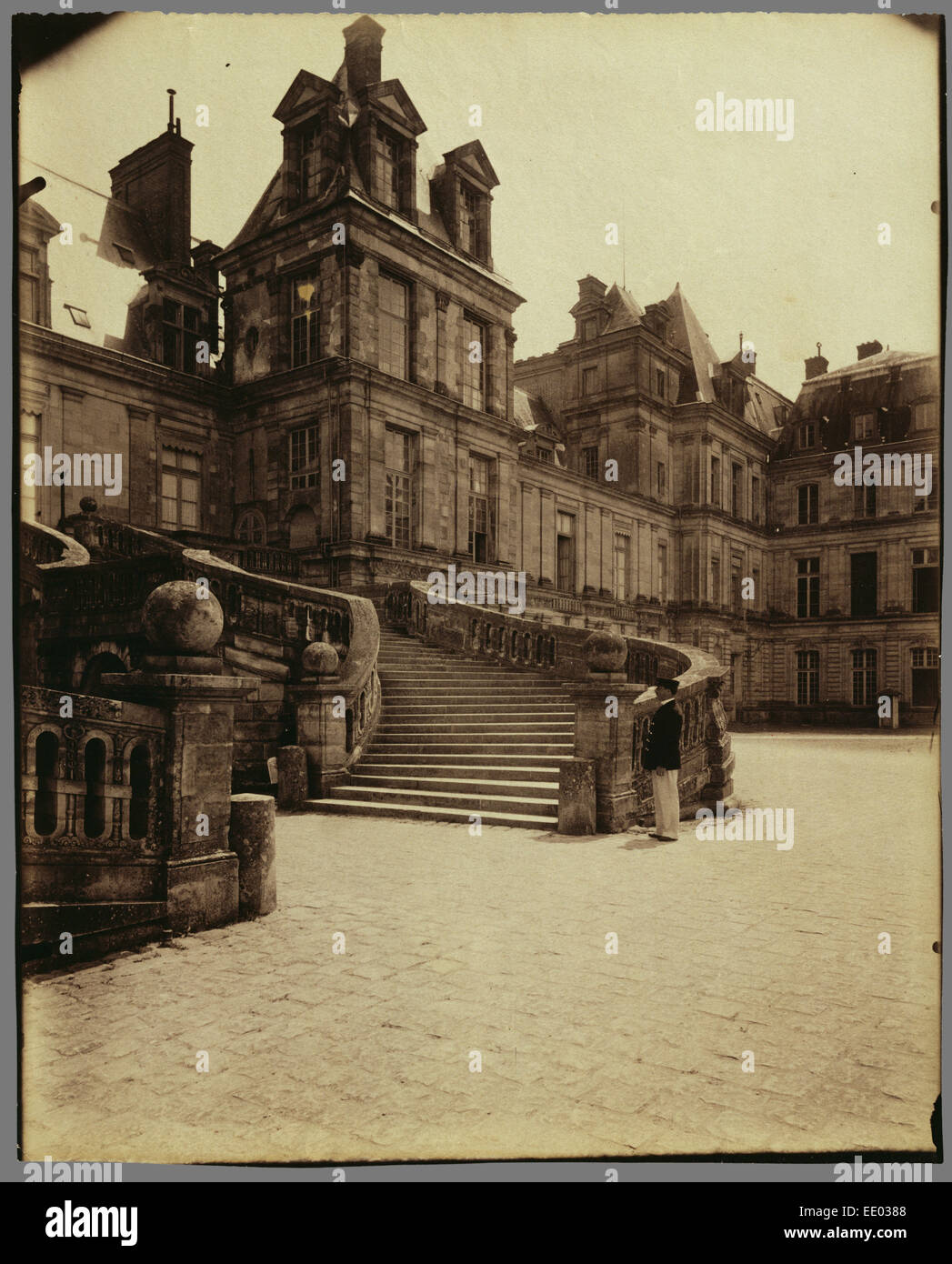 Fountainebleau - Cour des Adieux; Eugène Atget, francese, 1857 - 1927, Parigi, Francia, Europa; 1903; albume silver stampa Foto Stock