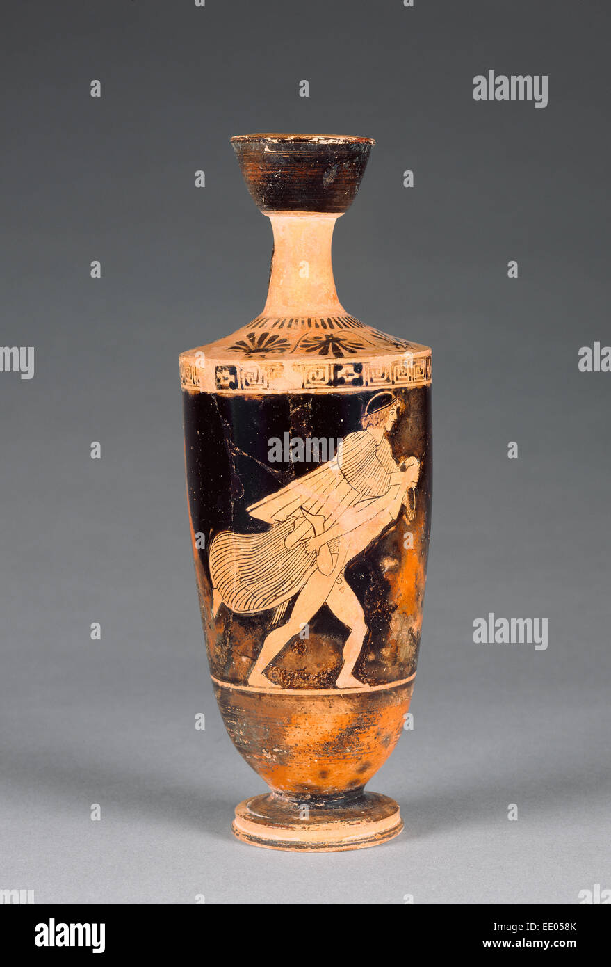 Attico Red-Figure Lekythos; Carlsruhe pittore, greco, attivo 475 - 450 A.C.; Atene, Grecia, Europa; 470 - 460 A.C.; cotto Foto Stock