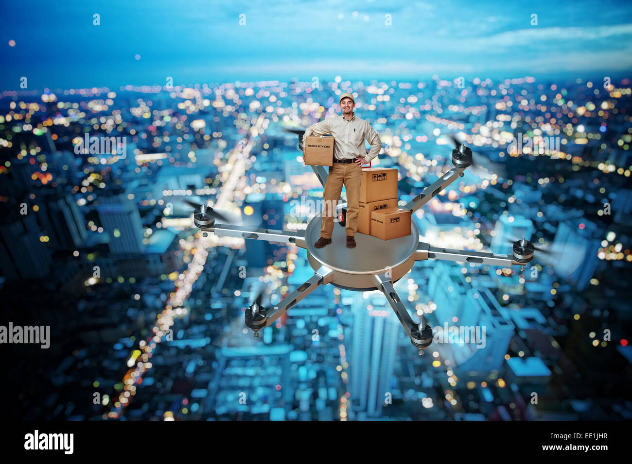 Immagine 3d di futuristico drone di consegna e del lavoratore Foto Stock