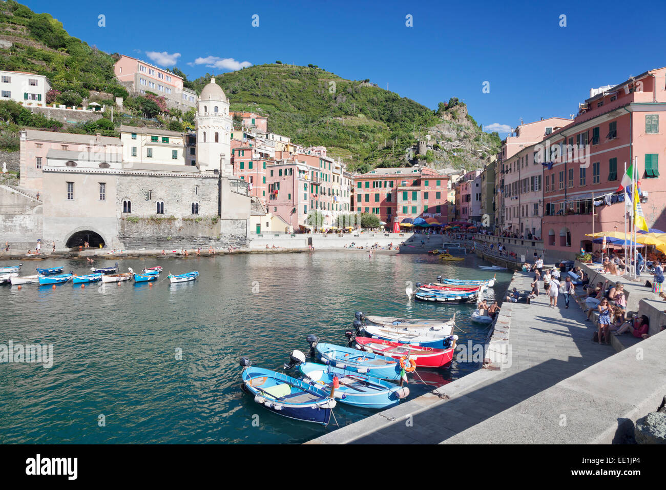 Barche da pesca al porto, Vernazza, Cinque Terre, l UNESCO e la Riviera di Levante, Provinz La spazia, Liguria, Italia Foto Stock