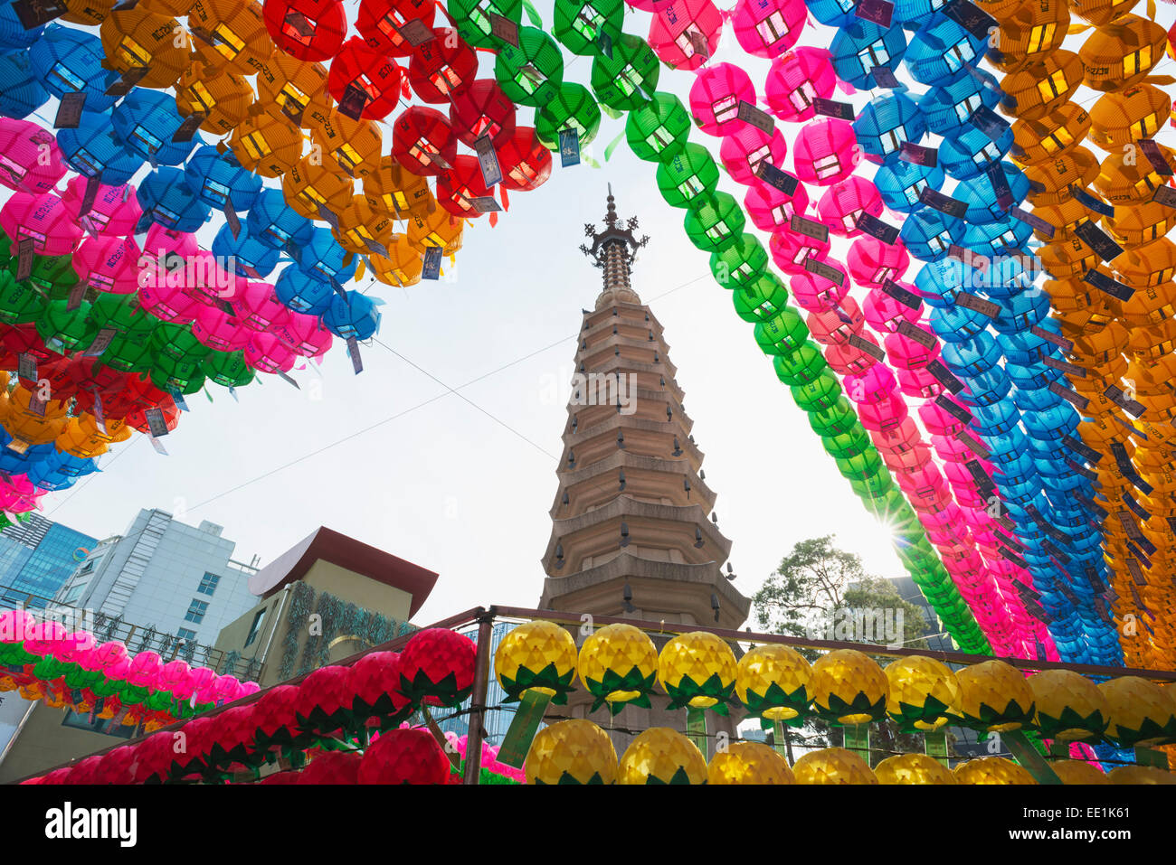 Lanterna decorazioni per il Festival delle Luci, Jogyesa tempio buddista, Seoul, Corea del Sud, Asia Foto Stock