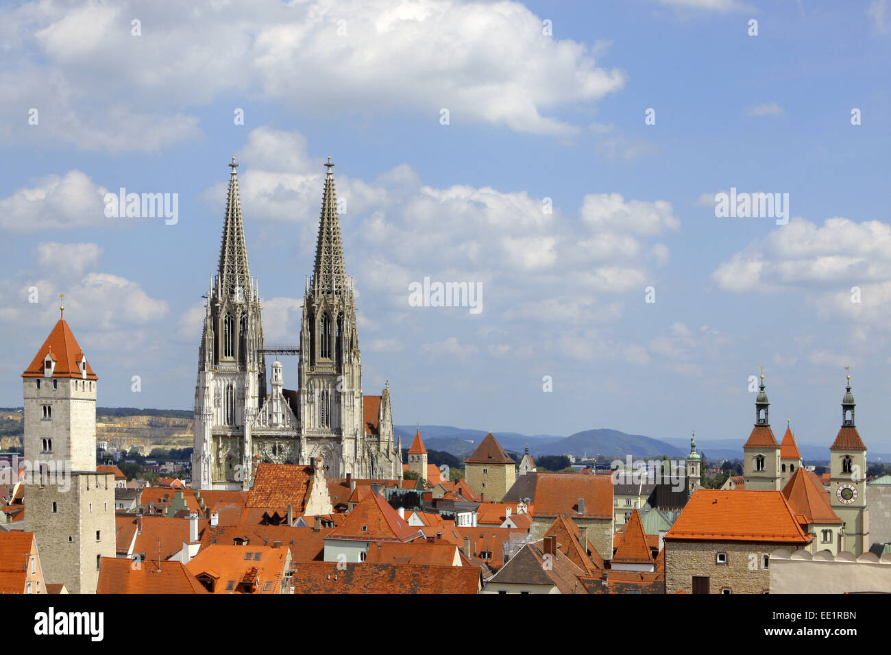 Ratisbona, Unesco Welterbe, Stadtansicht, Dom San Pietro, Goldener Turm, St Peters Cattedrale, Torre Dorata, Bayerische Eisens Foto Stock