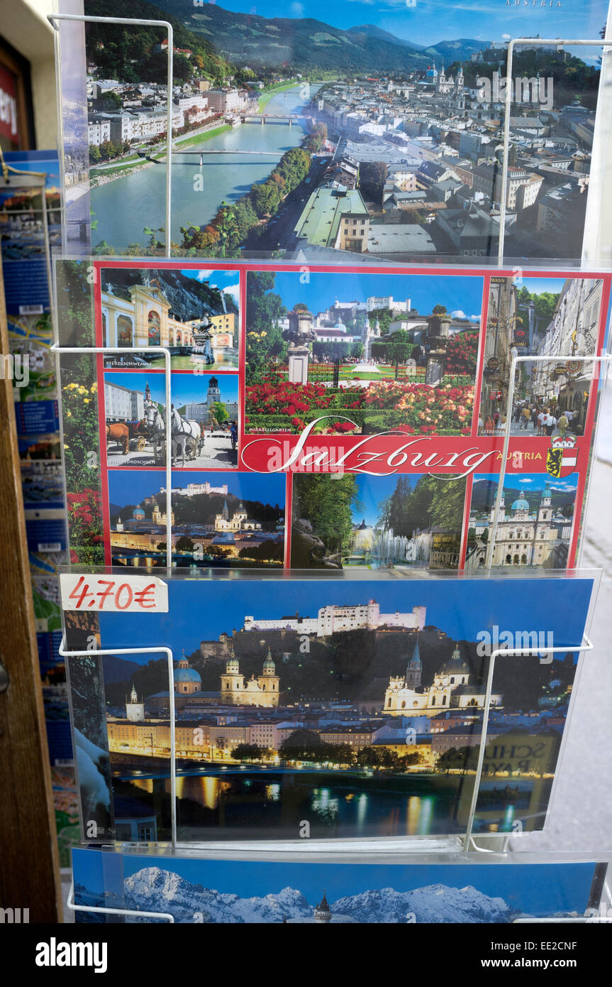 Cartoline per la vendita, Salisburgo, Austria. Foto Stock