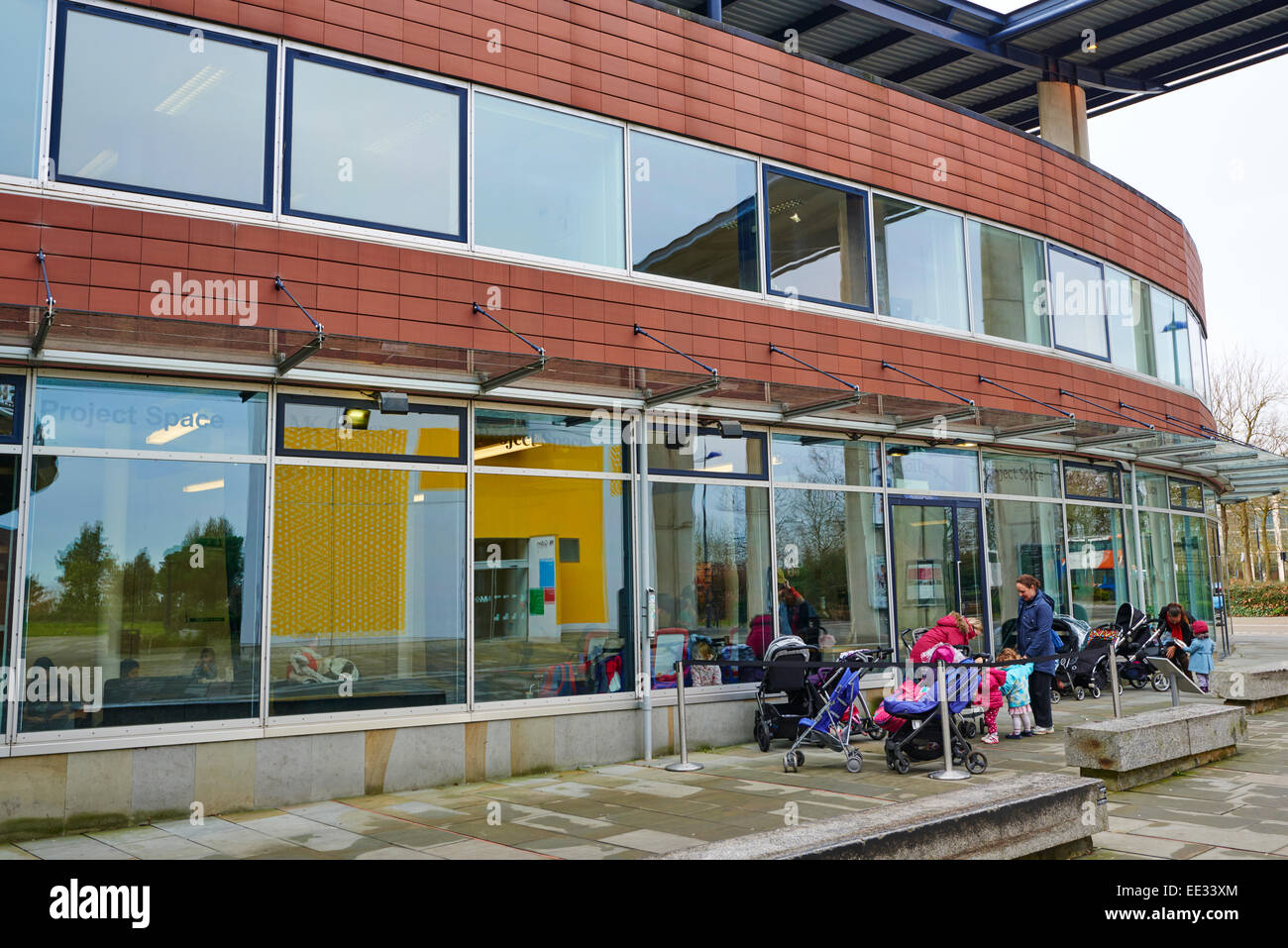 MK Gallery progetto Learning Space Margaret Powell Square Milton Keynes Buckinghamshire REGNO UNITO Foto Stock