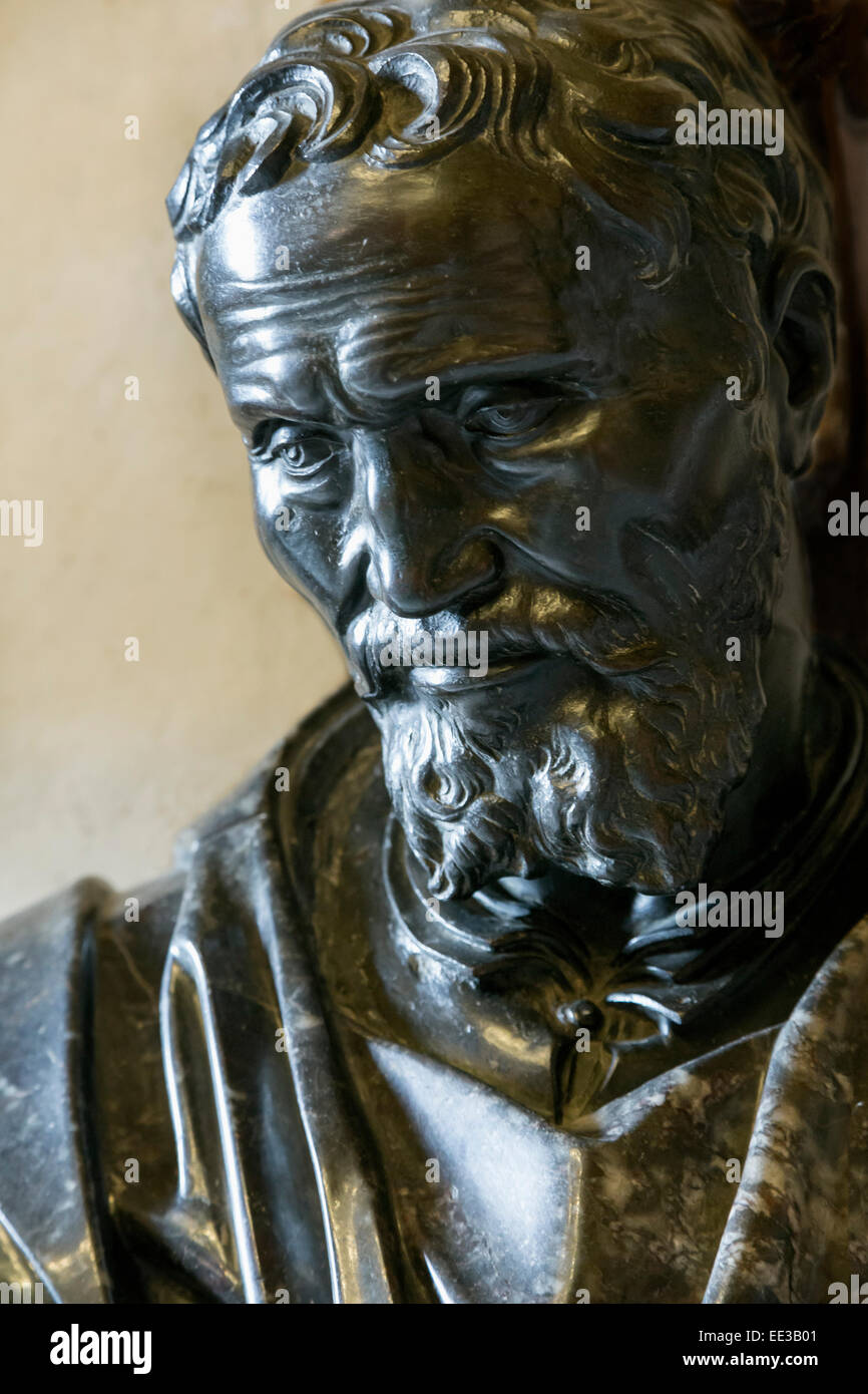 Roma, Italia. Busto di Michelangelo Buonarroti dopo un'opera di Daniele da Volterra nel Museo Capitolino. Foto Stock