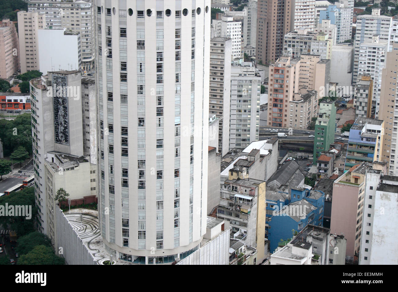 Un paesaggio urbano della città brasiliana di Sao Paulo, la città più popolosa dell'emisfero meridionale. Foto Stock