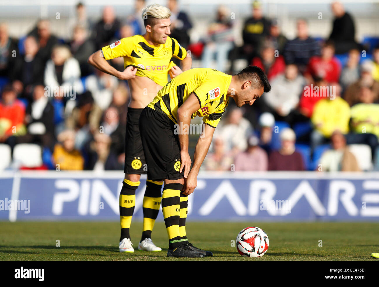 San Pedro del Pinatar, Spagna. Xiii gennaio, 2015. Cordiale incontro di calcio tra il Borussia Dortmund vs FC Sion nell'Arena Pinatar Sport Center Credito: ABEL F. ROS/Alamy Live News Foto Stock