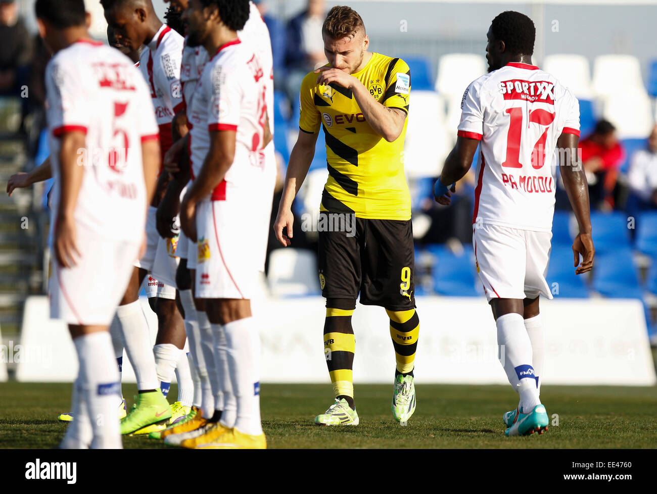 San Pedro del Pinatar, Spagna. Xiii gennaio, 2015. Cordiale incontro di calcio tra il Borussia Dortmund vs FC Sion nell'Arena Pinatar Sport Center. Immobile Credito: ABEL F. ROS/Alamy Live News Foto Stock