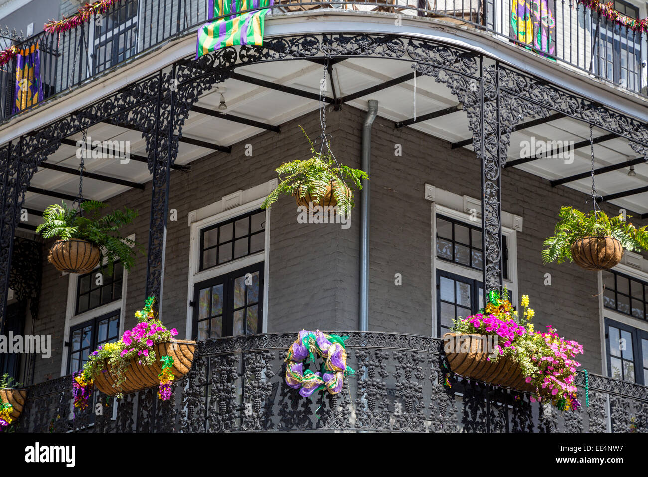 Scatole da balcone per fiori immagini e fotografie stock ad alta  risoluzione - Alamy