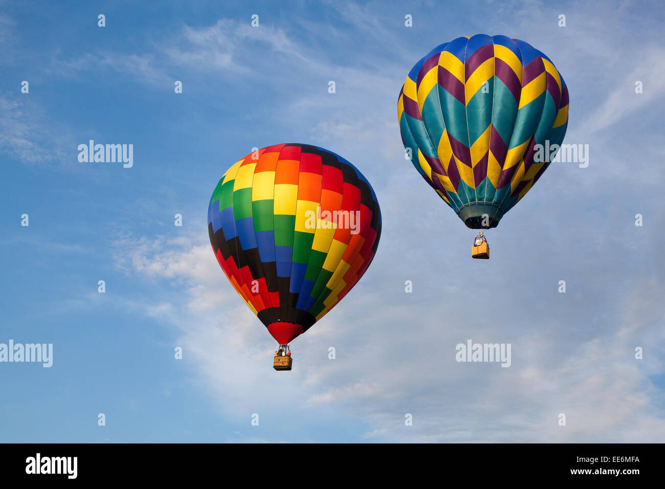 Due i palloni ad aria calda in volo Foto Stock