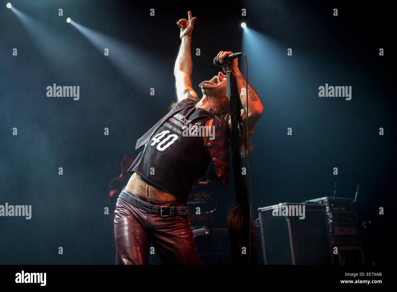 Milano Italia. Il 13 gennaio 2015. La rock band italiana LITFIBA suona dal vivo presso il music club Alcatraz durante il 'Tetralogia degli elementi Tour' Credito: Rodolfo Sassano/Alamy Live News Foto Stock