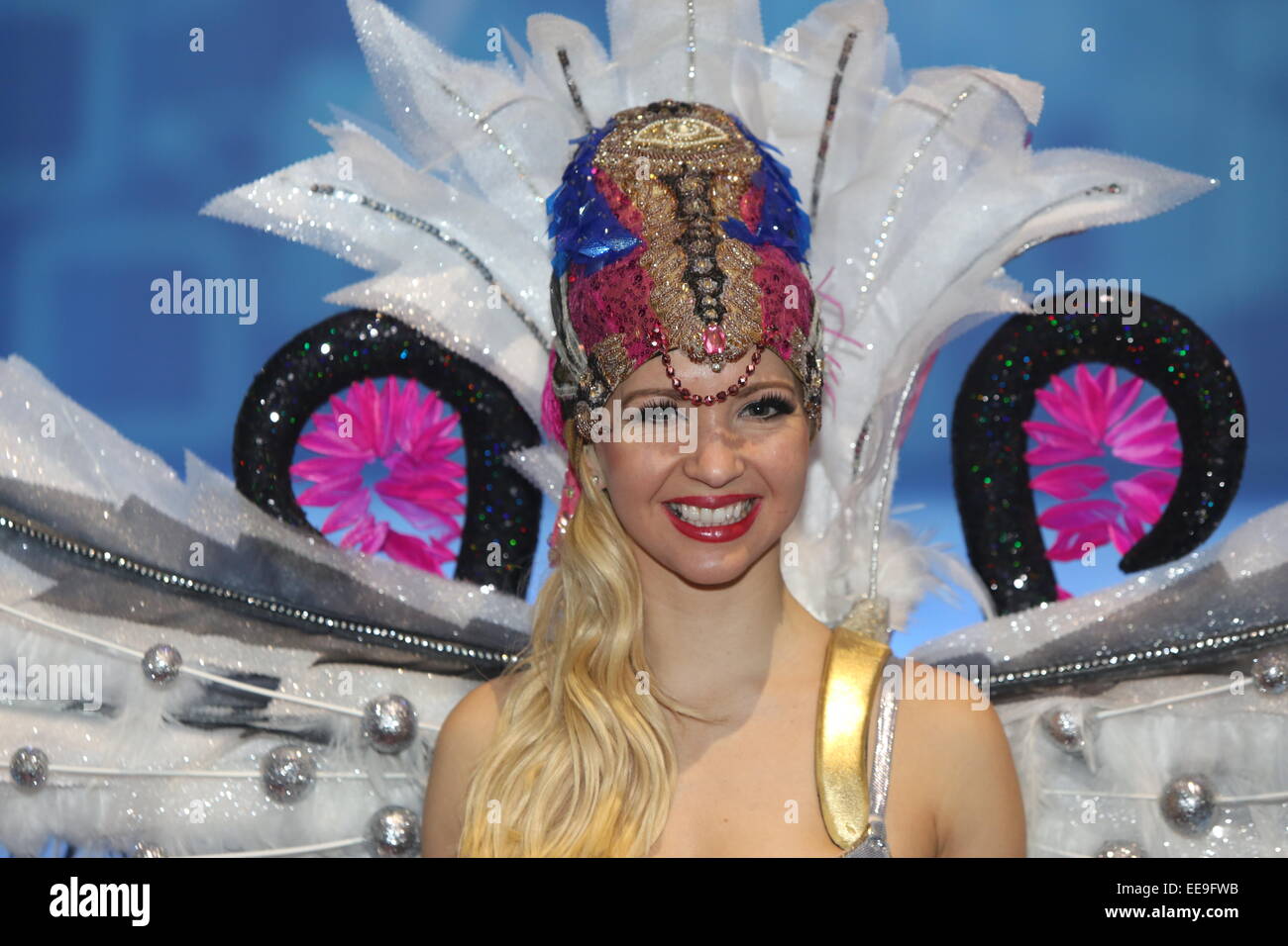 La figura skater Annette Dytrt alla premiere del nuovo Holiday on Ice programma 'passione' presso la Festhalle Frankfurt in Frankfurt am Main, Germania, 13 gennaio 2015. Foto: SUSANNAH V. Vergau - nessun filo SERVICE - Foto Stock