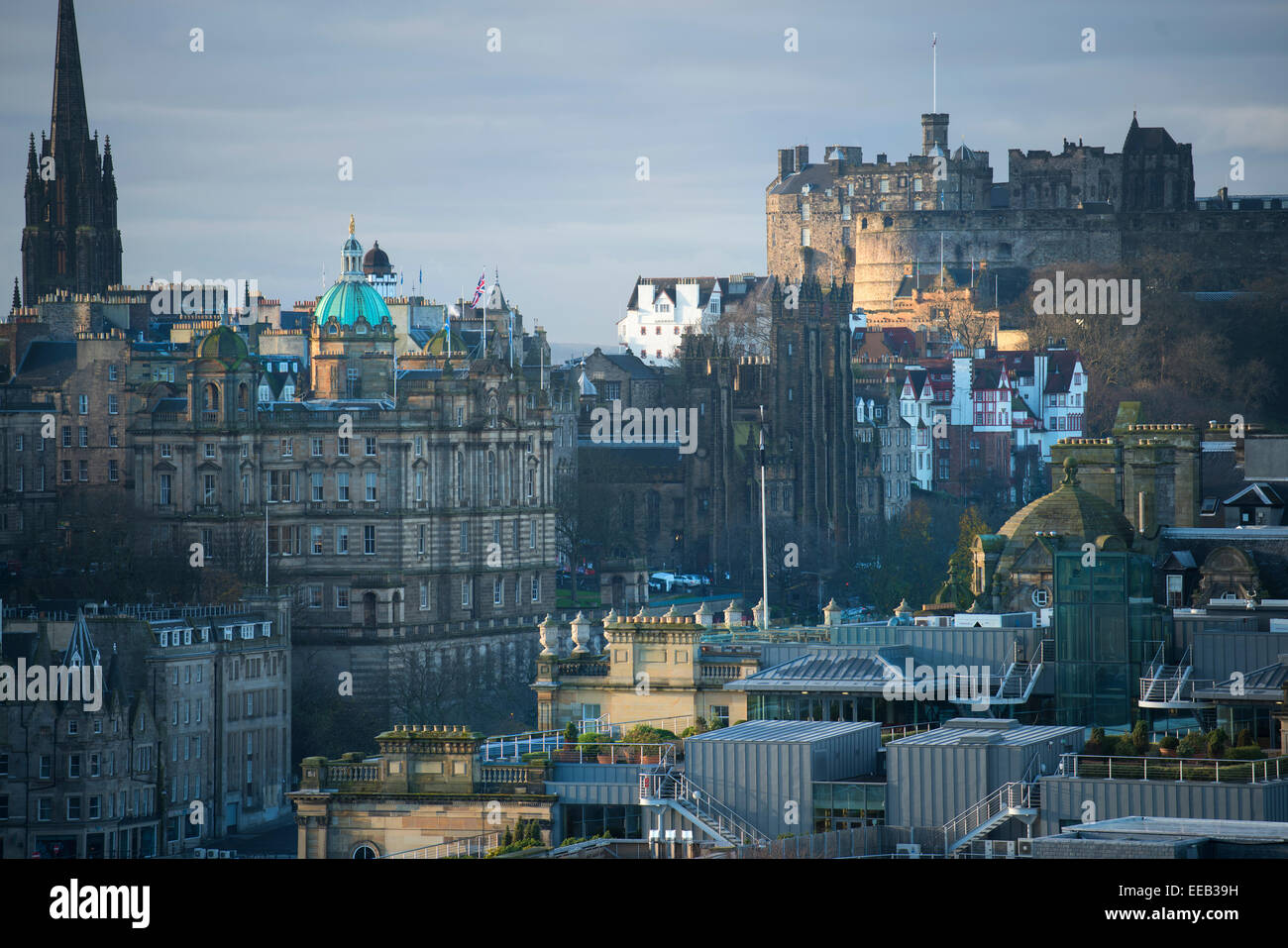 Il Castello di Edimburgo vista da Carlton Hill, Edimburgo, Scozia Foto Stock