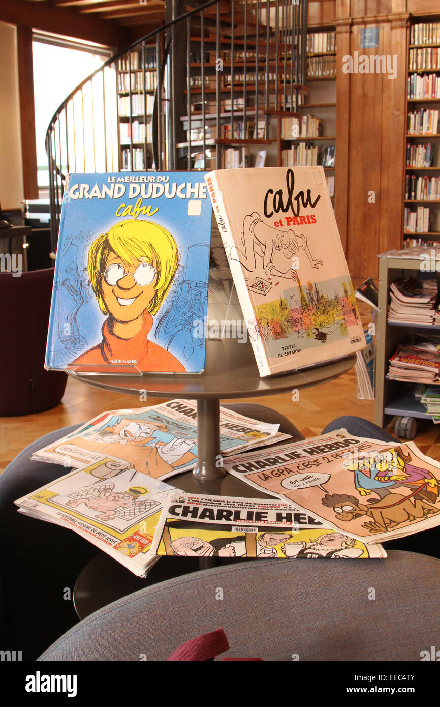 Charlie Hebdo pubblicazioni e libri da Cabu Foto Stock
