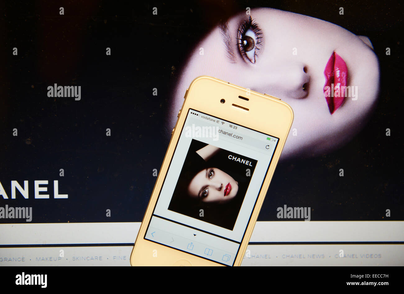 Chanel Sito Web e IPhone Foto Stock