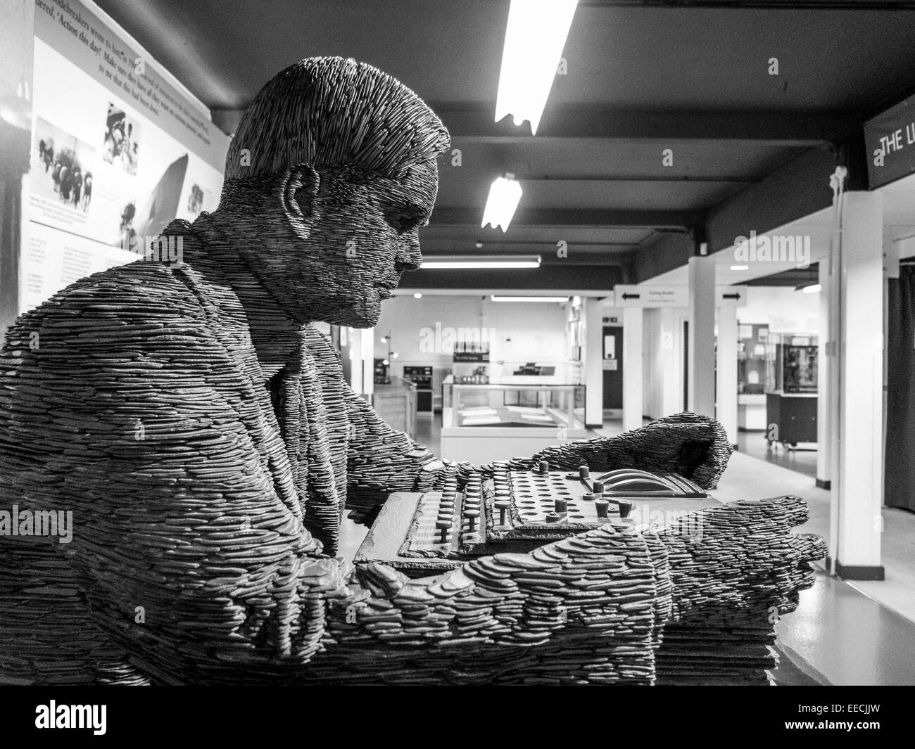 Statua di Alan Turing a Bletchley Park Foto Stock