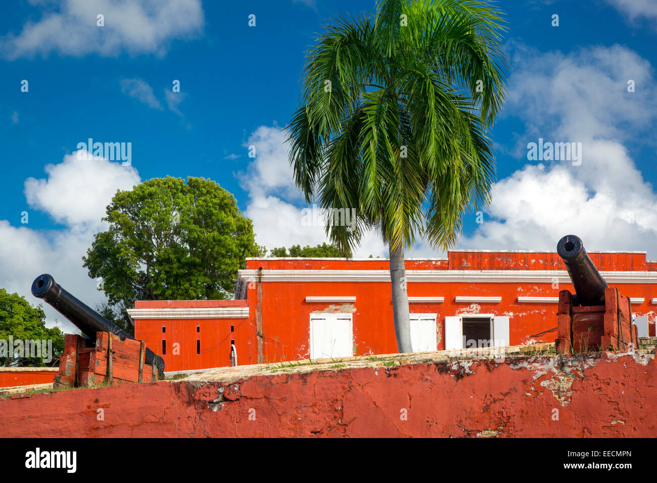 Fort Frederik lungo il litorale di Frederiksted, St Croix, Isole Vergini Americane Foto Stock