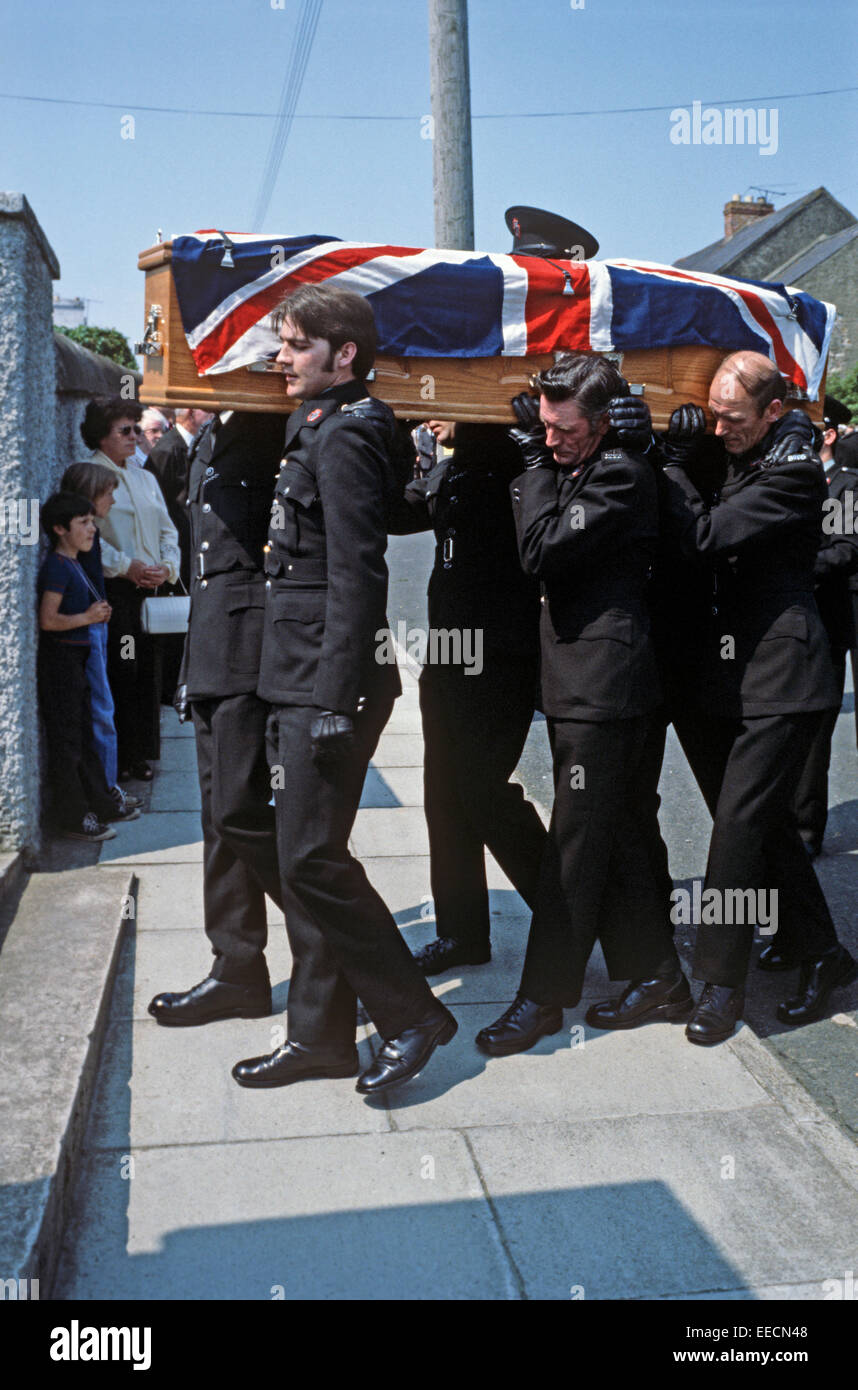 County Fermanagh, Regno Unito - Settembre 1978. Assassinato RUC, Royal Ulster Constabulary, poliziotto funerale durante i guai, Irlanda del Nord. Foto Stock