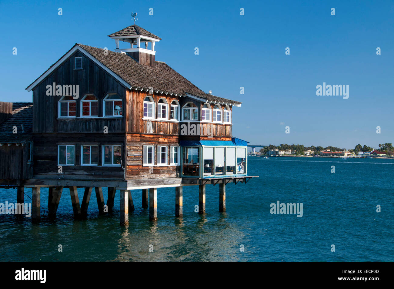 Ristorante sulla Baia di San Diego, il Seaport Village, San Diego, California Foto Stock