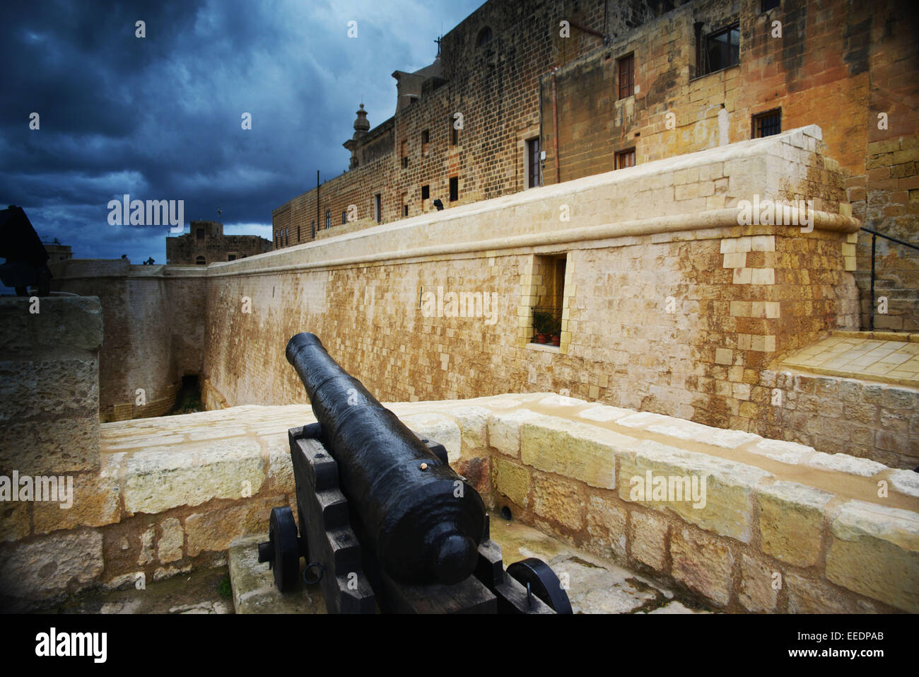 La piccola isola di Malta è una popolare meta di viaggio per i turisti a causa di 5.000 anni di storia, la pittoresca città e paesaggi. Il turismo è una parte significativa della malta di economia nazionale. Foto: dicembre 2014. Foto Stock