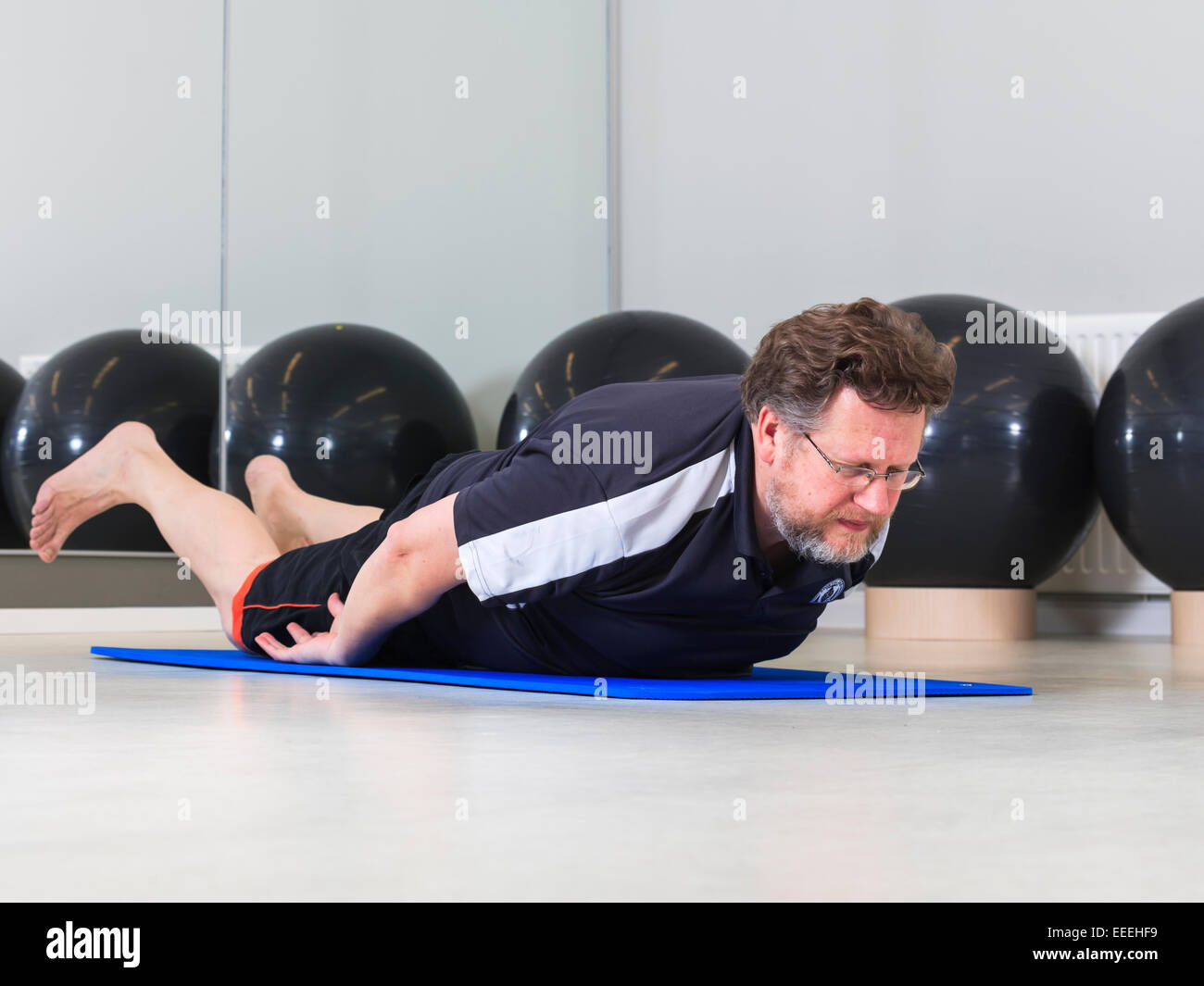 Uomo in palestra Foto Stock Uomo in palestra Foto Stock