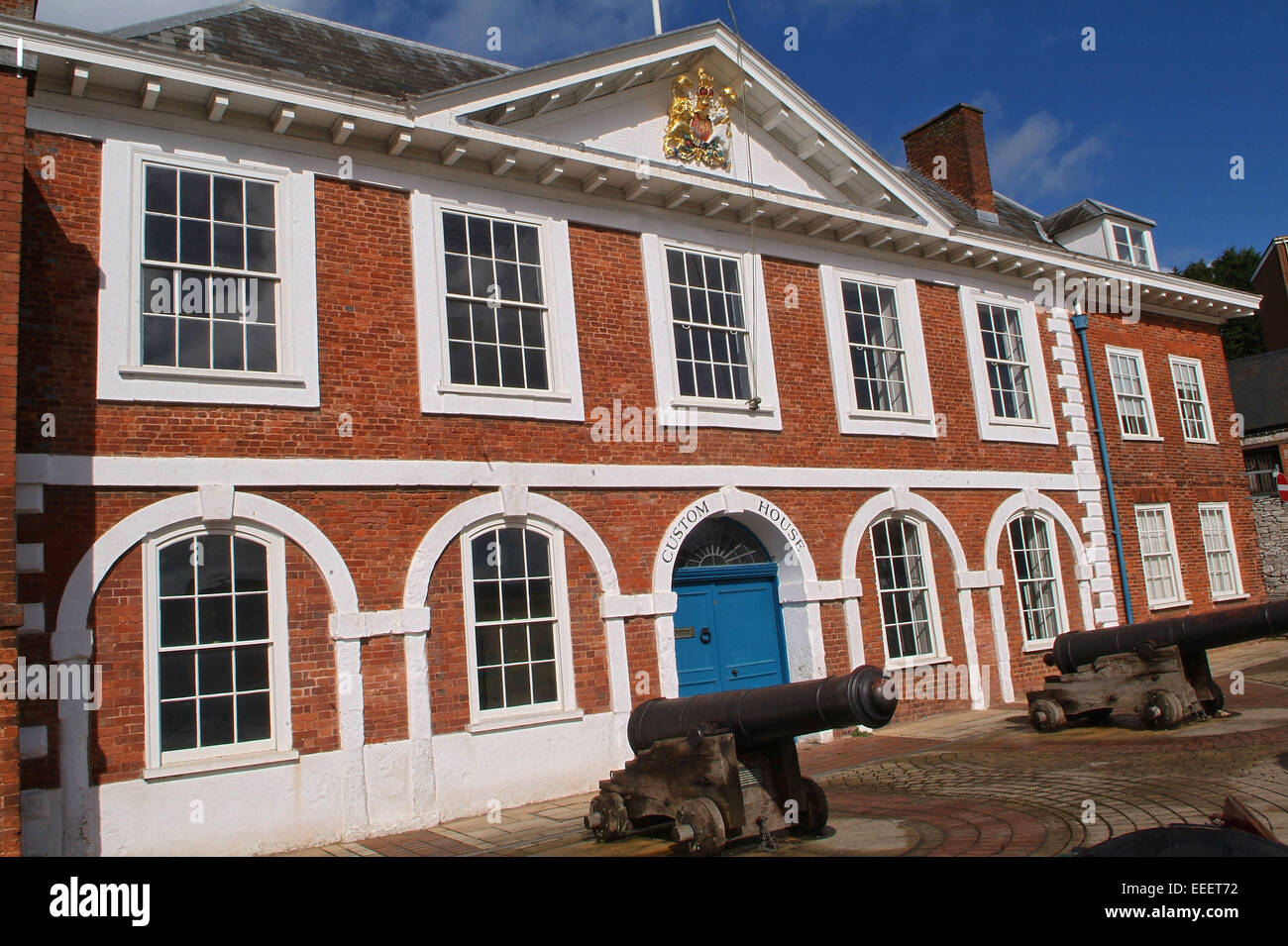 Exeter, Devonshire mostra thr Royal Clarence Hotel, Custom House (blu porta) e case in stile georgiano Foto Stock