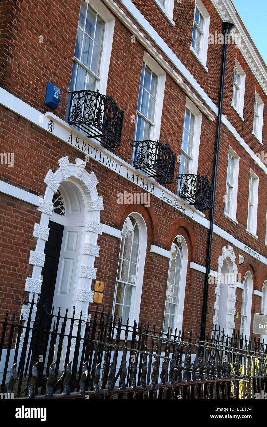 Exeter, Devonshire mostra thr Royal Clarence Hotel, Custom House (blu porta) e case in stile georgiano Foto Stock