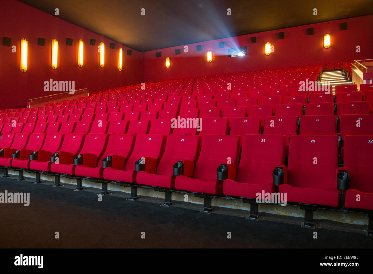 Vista di un vuoto movie theater Foto Stock