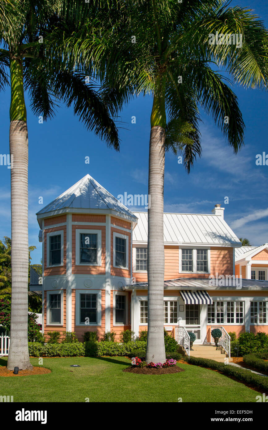 Cottage casa nel centro storico di Napoli, Florida, Stati Uniti d'America Foto Stock