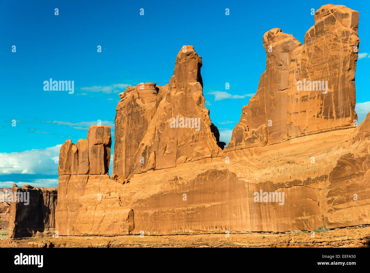 Courthouse Towers, Arches National Park, Utah, Stati Uniti d'America Foto Stock