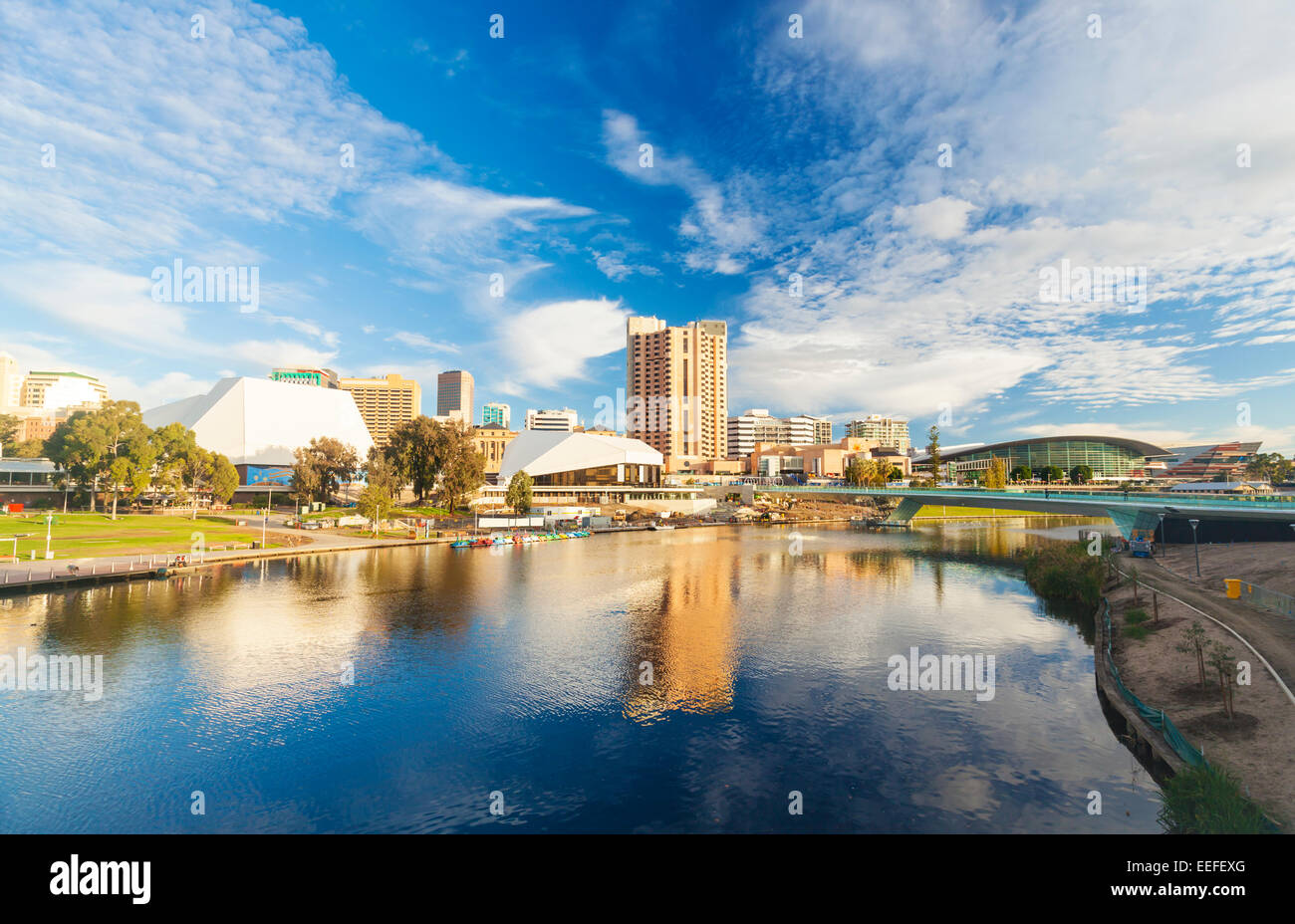 Città di Adelaide in Australia durante le ore diurne Foto Stock