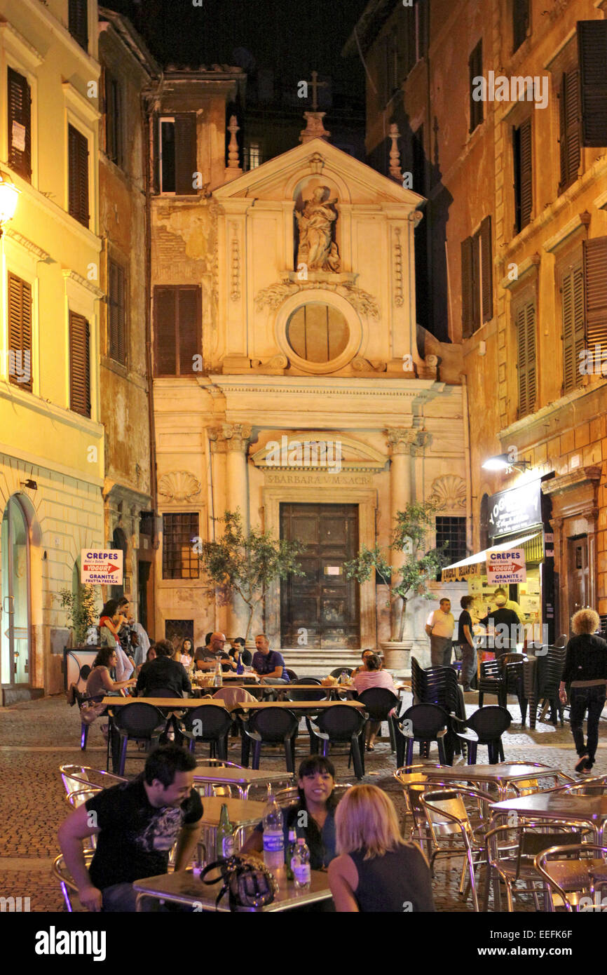 Italien, Rom, Restaurant am Piazza Farnese bei Nacht Foto Stock