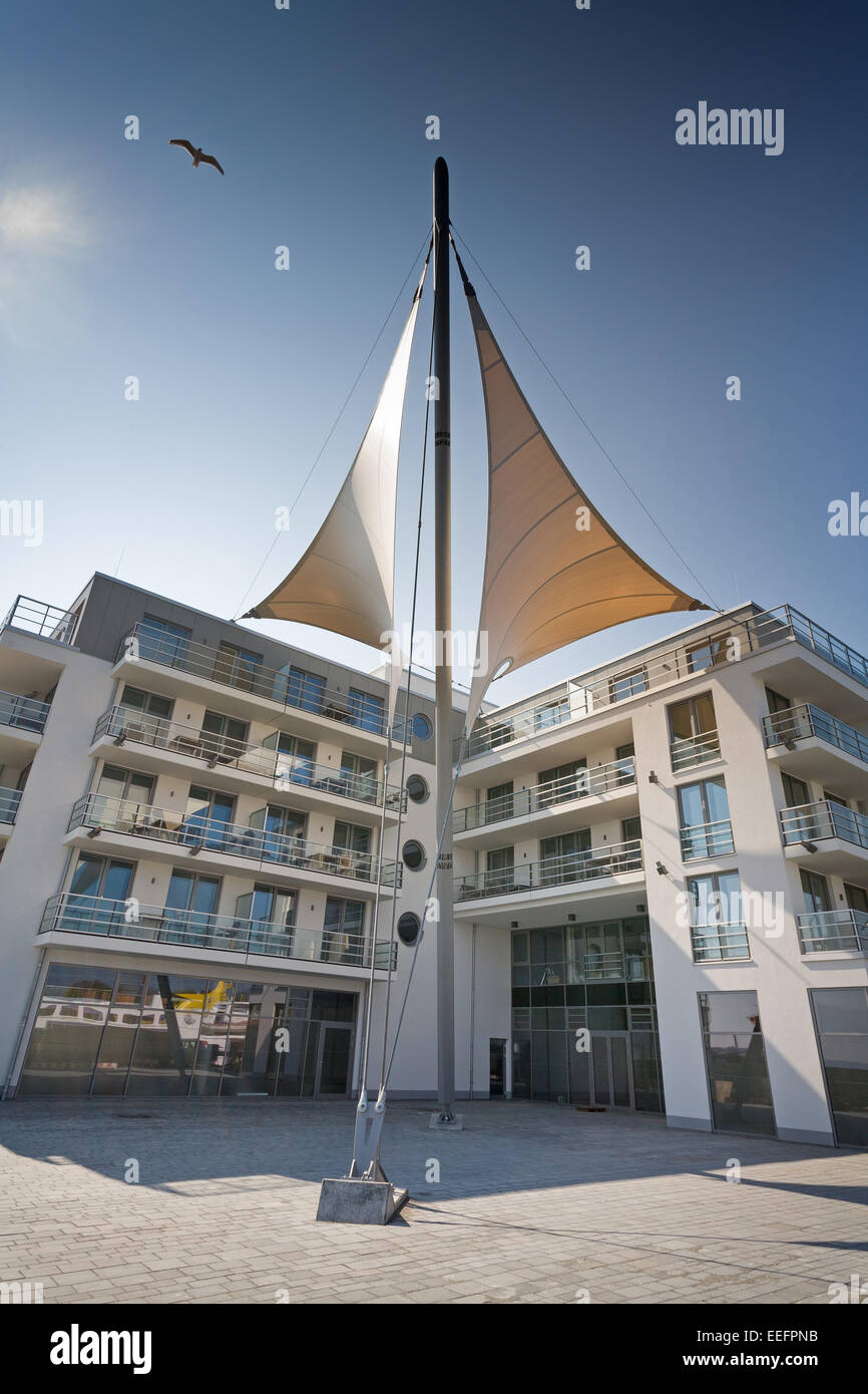 Eckernfoerde, Deutschland, Das neue Appartementhaus von Quartier Hafenspitze Foto Stock