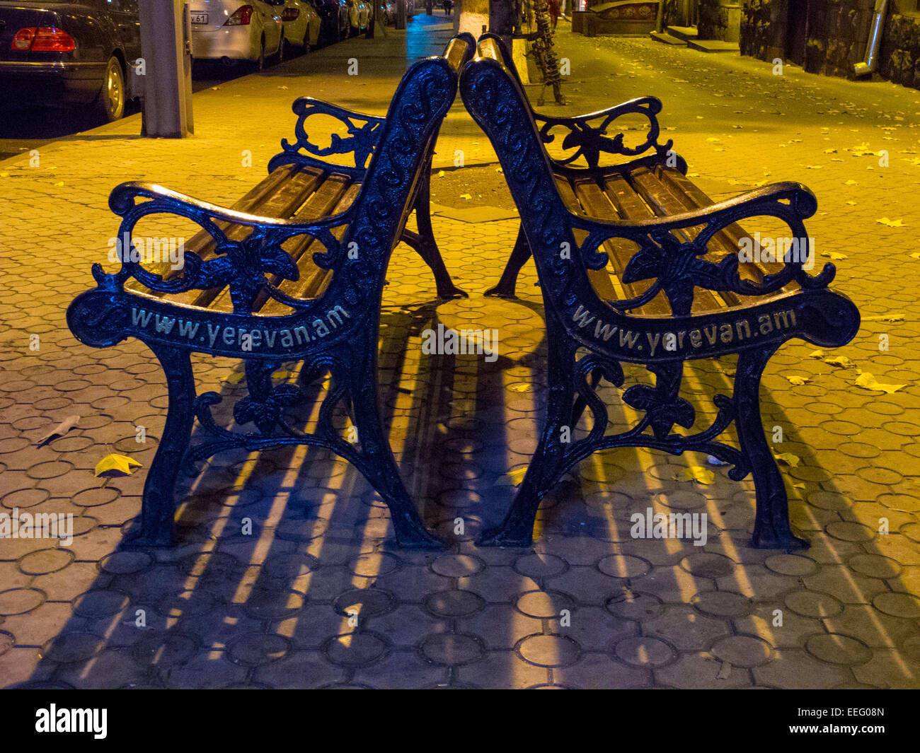 Scena notturna in Yerevan, capitale dell'Armenia Foto Stock