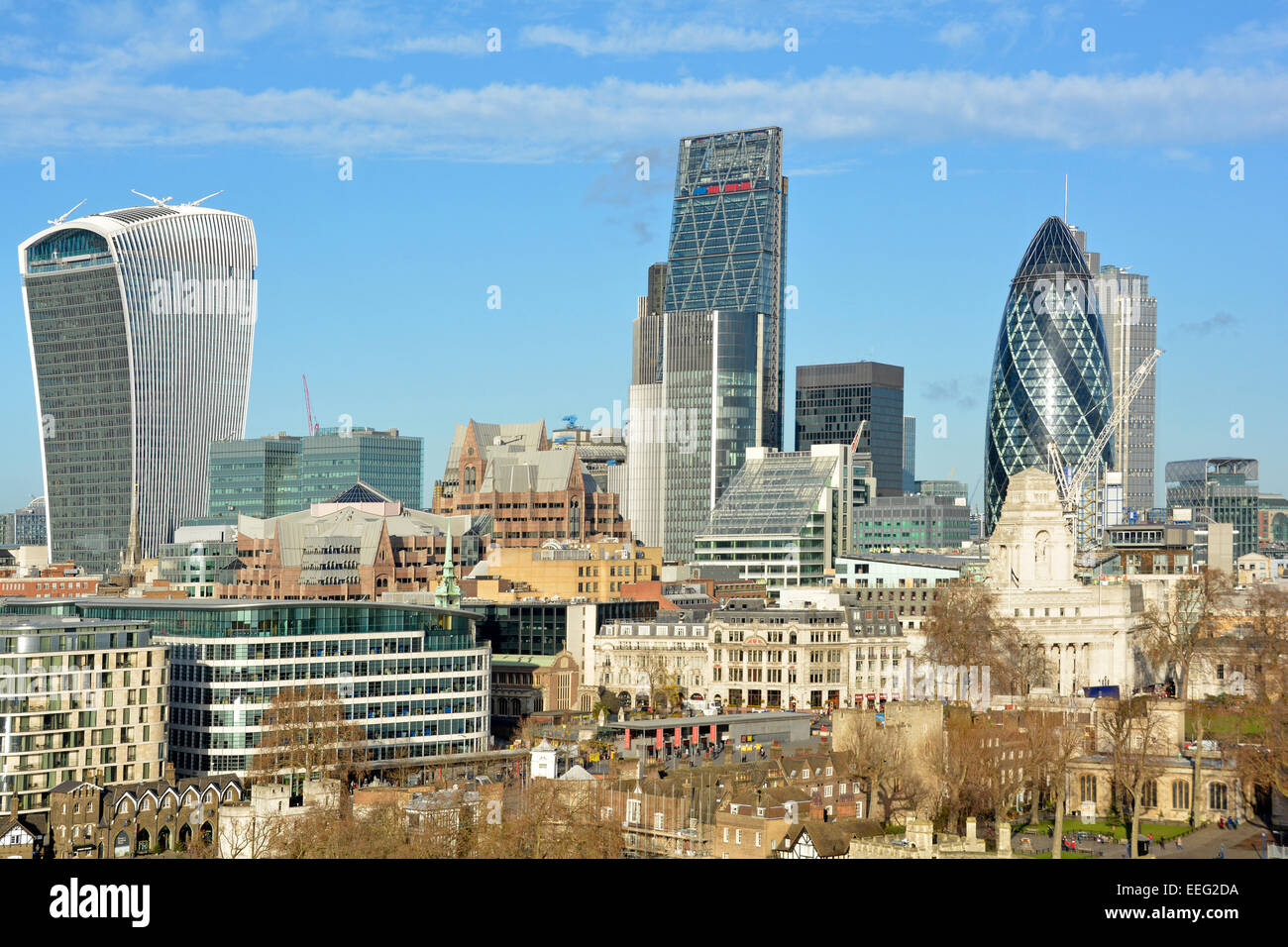 City of London skyline compresi i nuovi walkie talkie e edifici cheesegrater England Regno Unito Foto Stock