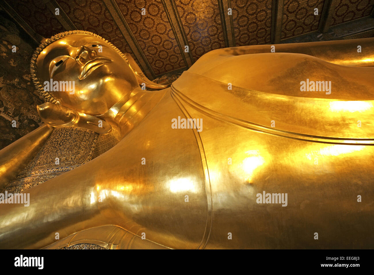 Wat Pho Tempel del Buddha Reclinato Tailandia Bangkok Tempel Buddhastatue liegen dettaglio Close-up, Asien Suedost-Asien, Prades Foto Stock