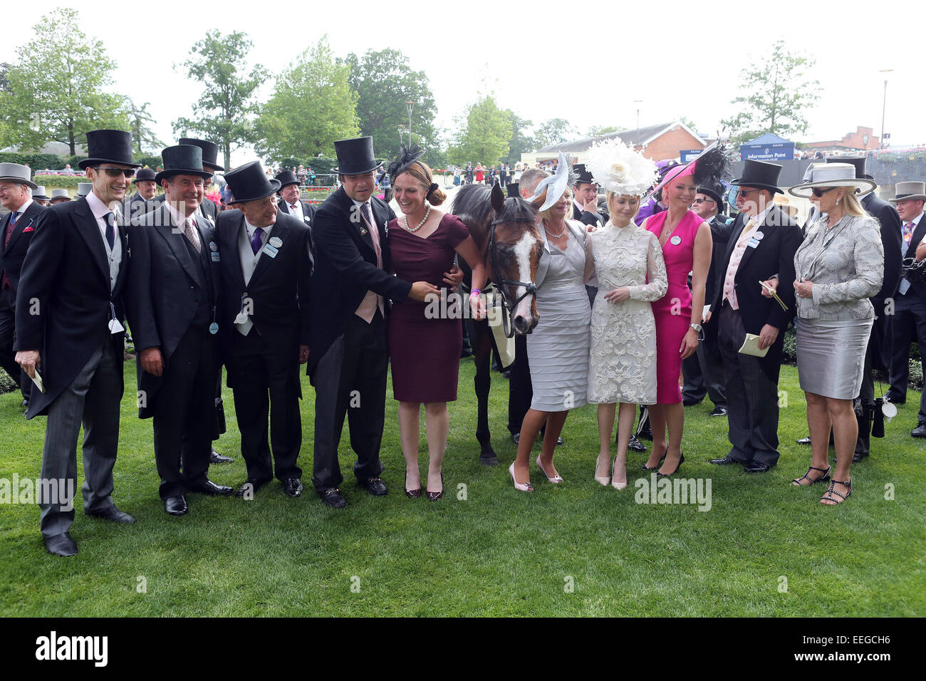 Royal Ascot, portando luce con il collegamento dopo aver vinto il Gold Cup Foto Stock