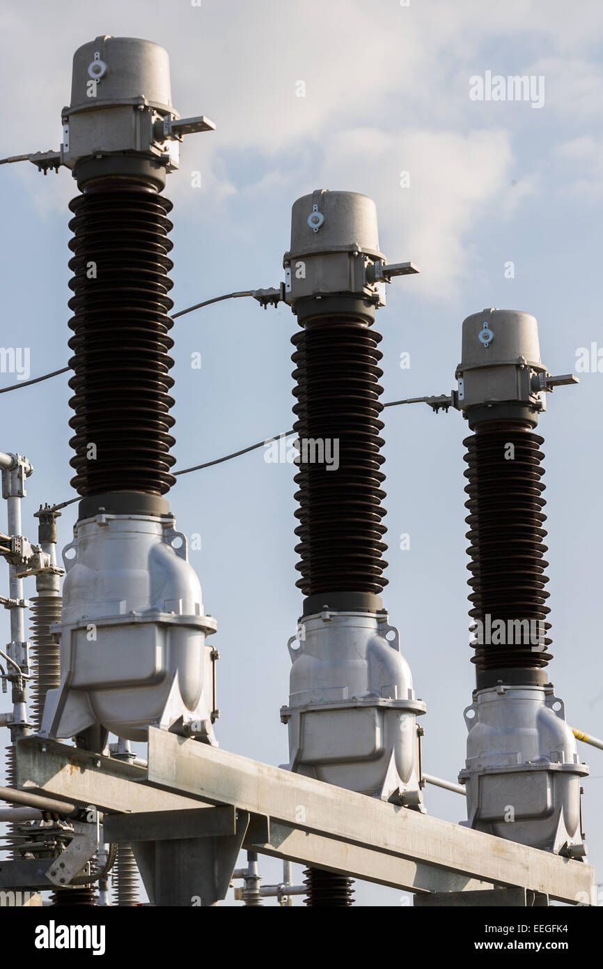 Gli elementi di apparecchiature elettriche ad alta tensione. Foto Stock