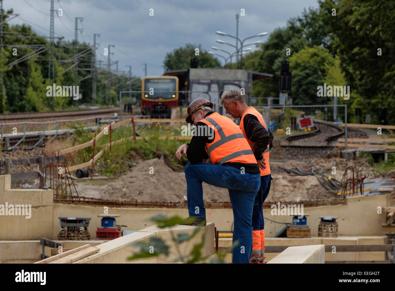 Berlino, Germania, Einhub un ponte ferroviario Foto Stock