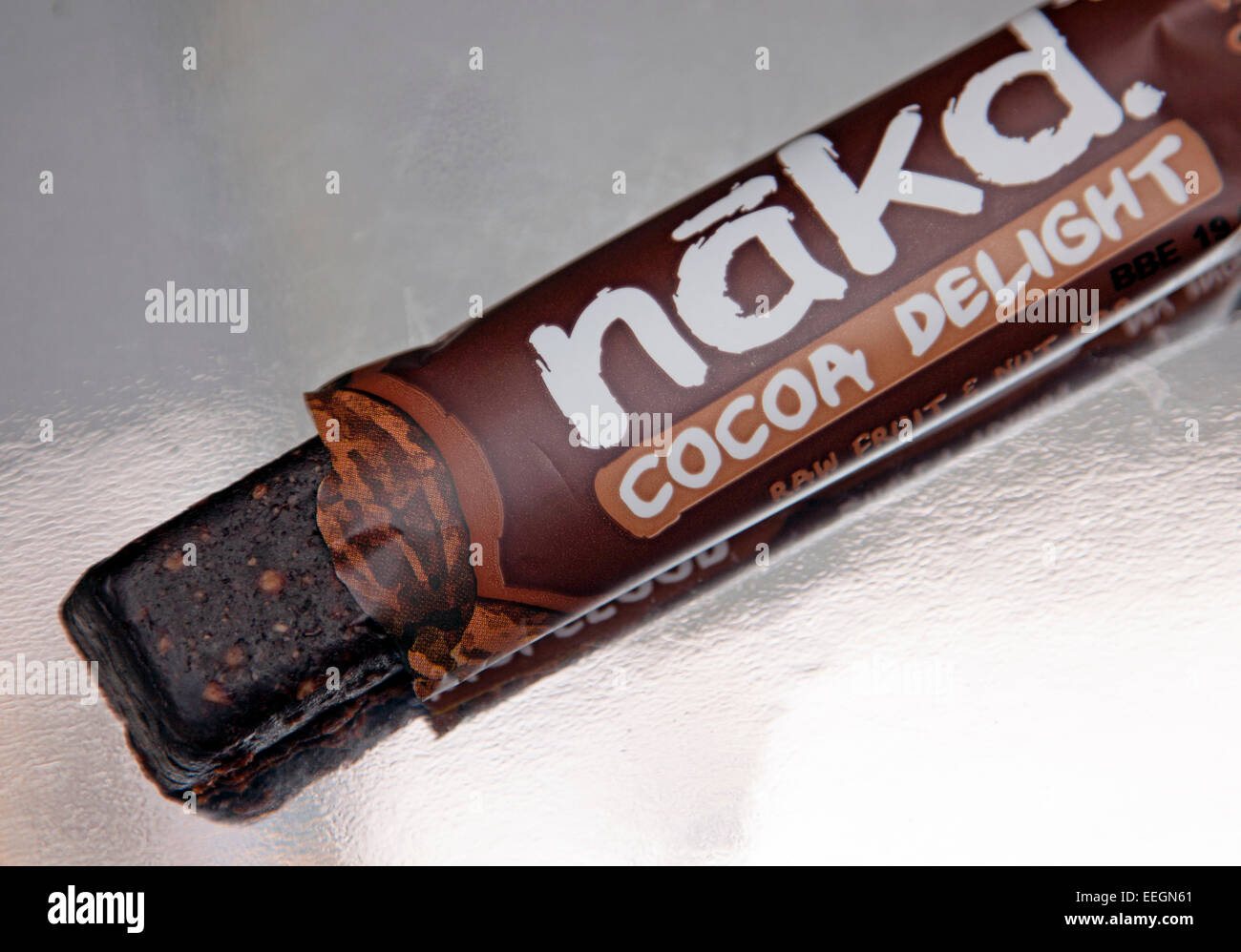 Cacao Nakd delizia di frutta cruda e dado bar, Londra Foto Stock