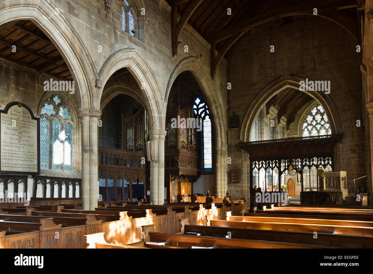 Regno Unito, Derbyshire, Tideswell, di San Giovanni Battista la chiesa parrocchiale, interno Foto Stock