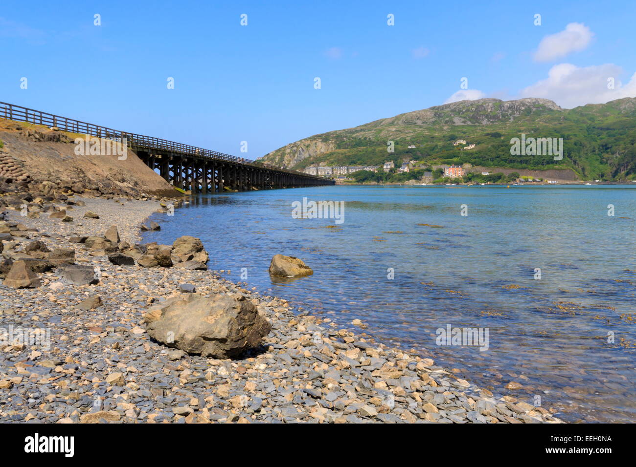 La struttura in legno di Barmouth Bridge che forma parte del Cambriano Railway Foto Stock