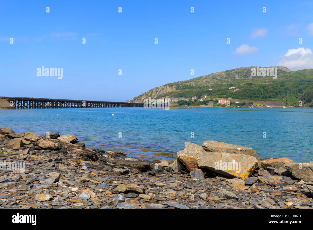 La struttura in legno di Barmouth Bridge che forma parte del Cambriano Railway Foto Stock